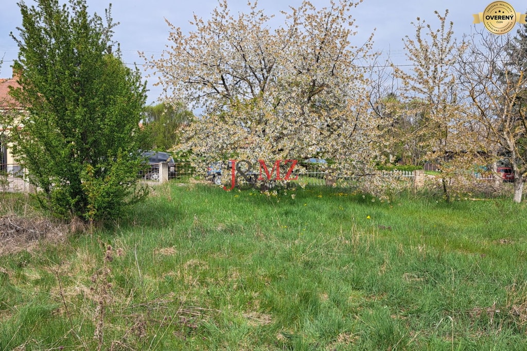 Stav. pozemok 815 m2 s budovou - garážou, Levice, Kalinčiakovo, SM-904 2