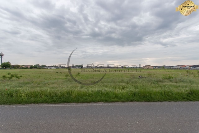 NA PREDAJ stavebný pozemok v obci Zohor o výmere 2.951 m2
