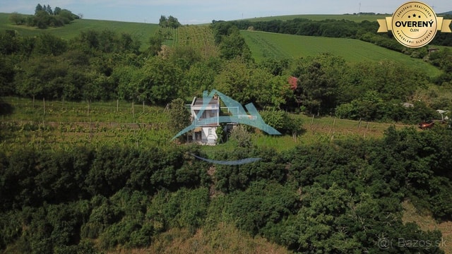 Predaj chaty s rekreačným pozemkom v Šahách, okres Levice