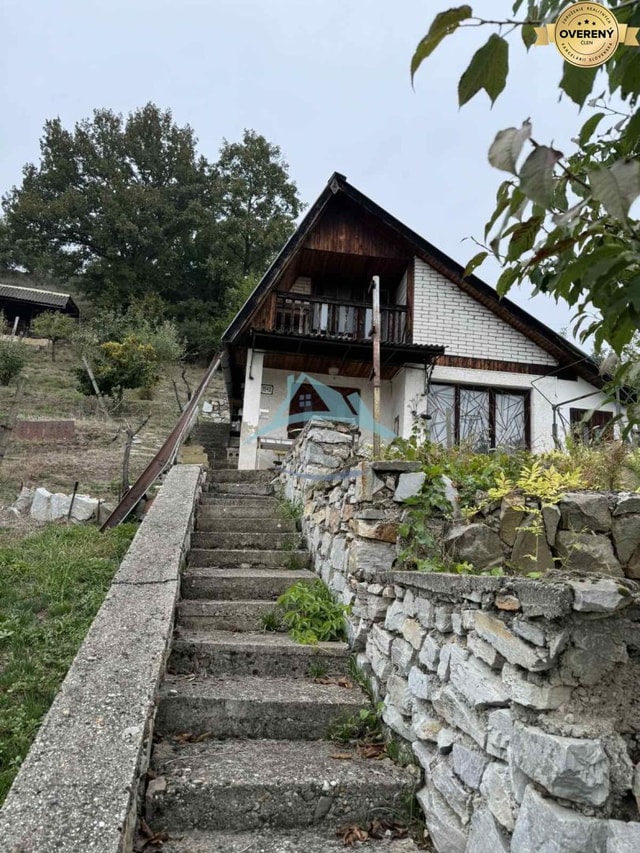 Predaj chaty vo vinárskej oblasti v Šahách, okres Levice