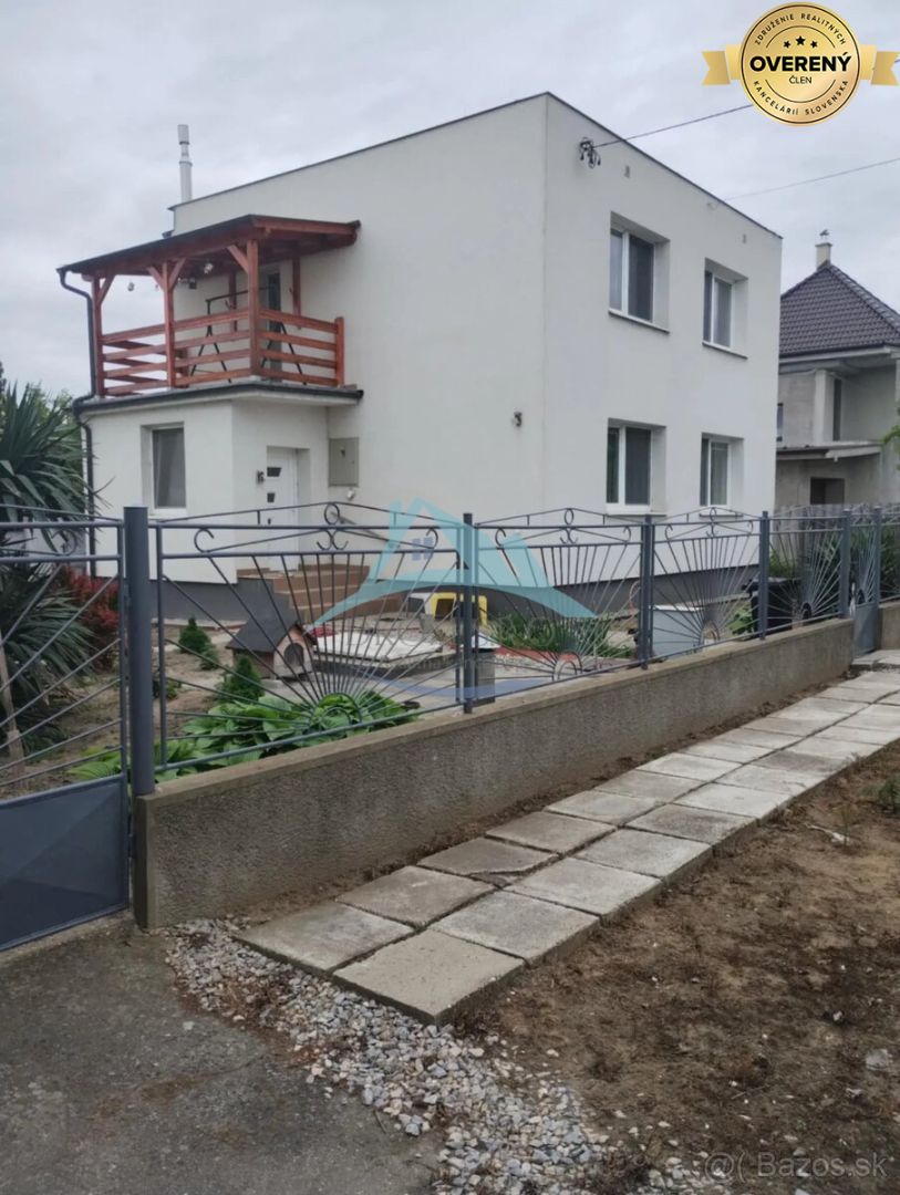 Váš nový rodinný prístav v obci Iža: Priestor, kľud a čerstvá úroda..