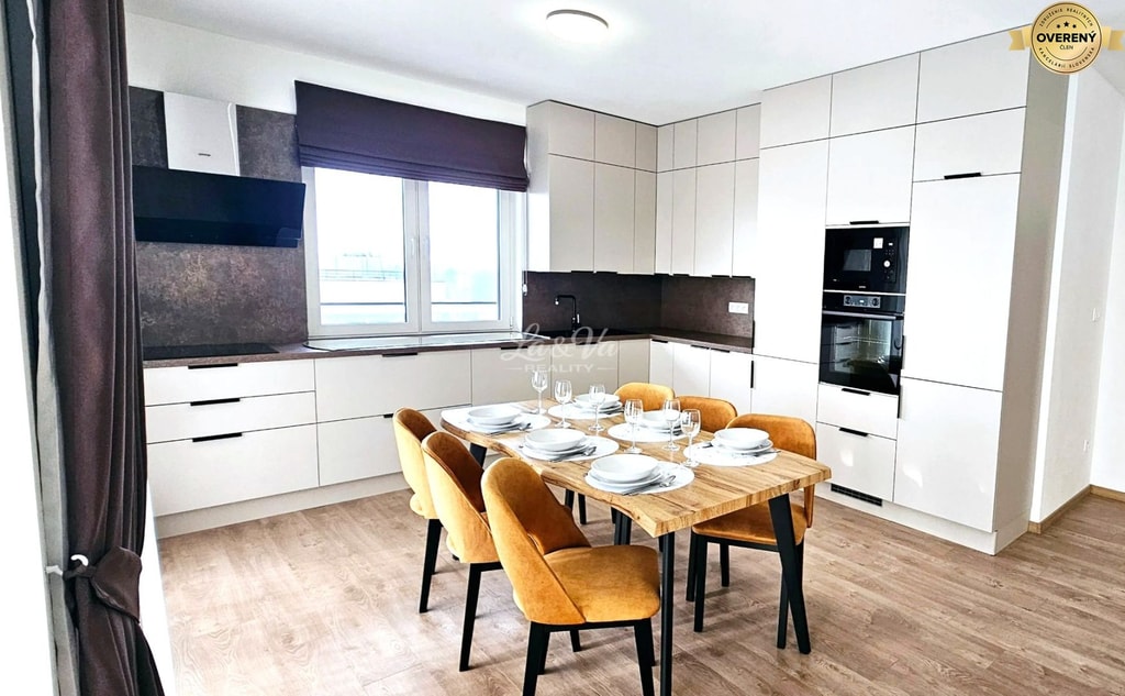 Na predaj krásny a štýlový 3-izbový penthouse v Nových Zámkoch