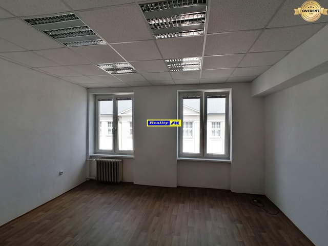 Kancelária prenájom plocha 23,60 m2 Martin, výťah, bezbariérový prístu