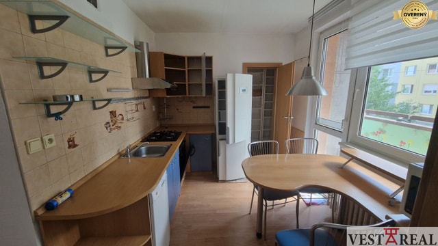 Na predaj 3 izbový byt z balkónom Galanta