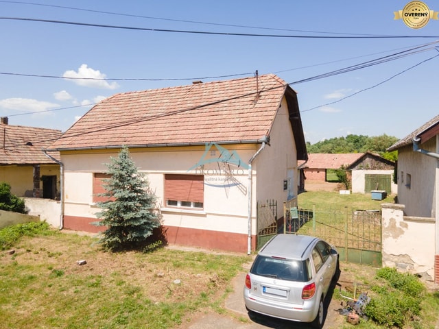 Vidiecka usadlosť (151 m²)  pozemkom 2642 m² v obci Ipolyvece HU