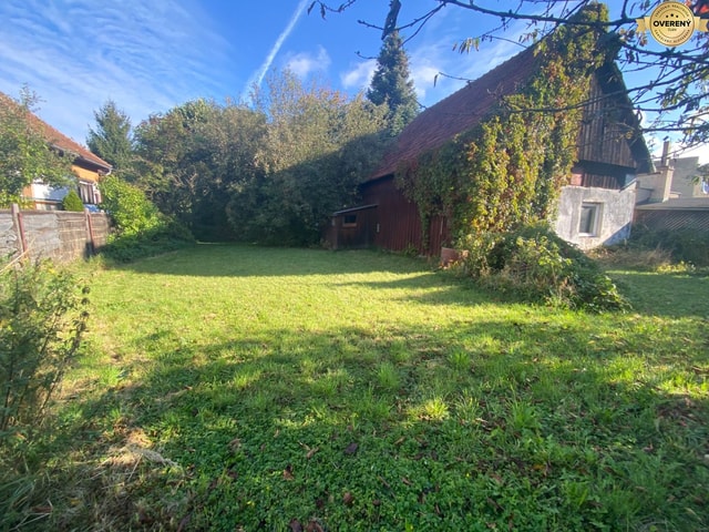 Stavebný ,slnečný pozemok V Liptovskej Porúbke 700m2