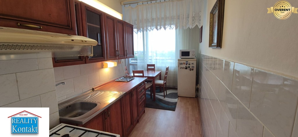 Na predaj 2 izbový byt 62m2 s 3 balkónmi - Nové Zámky 4