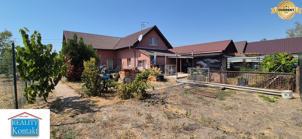 NA PREDAJ 6 izbový poschod. rodinný dom vo výbornej časti mesta Šurany 3