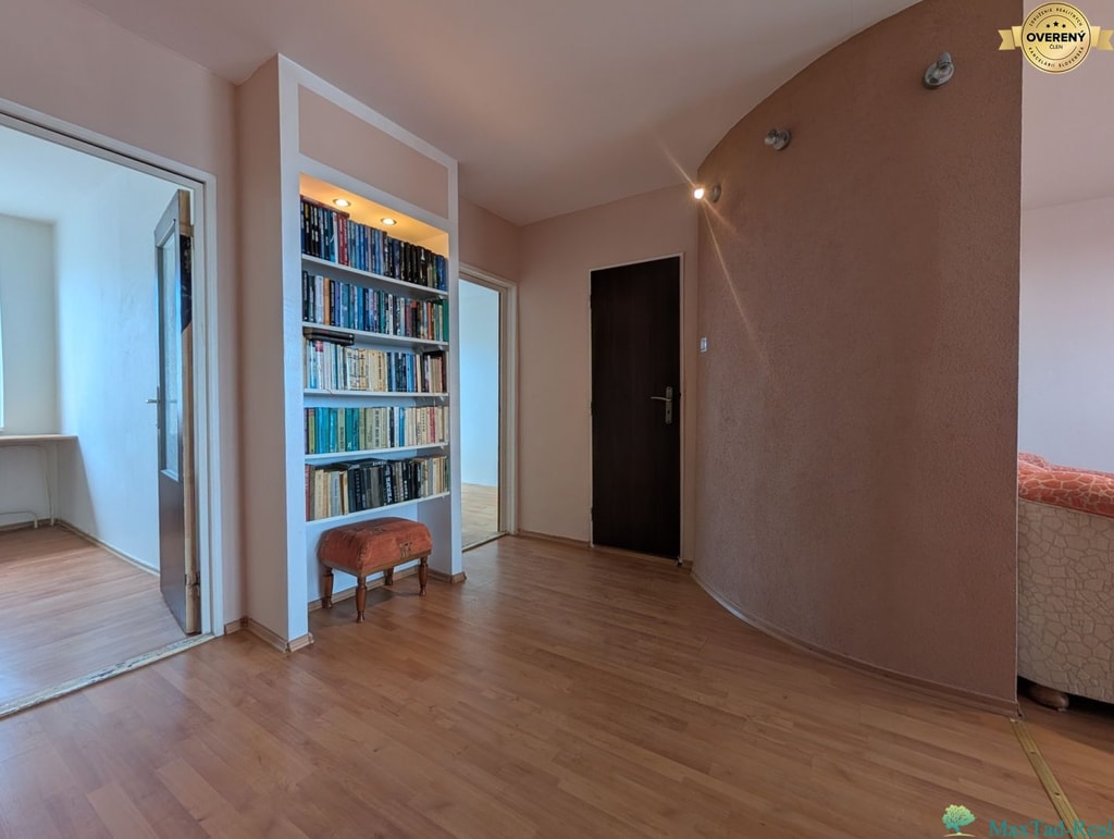 REZERVOVANÉ,  3-izbový byt s panoramatickým výhľadom v centre 99.900€ 5