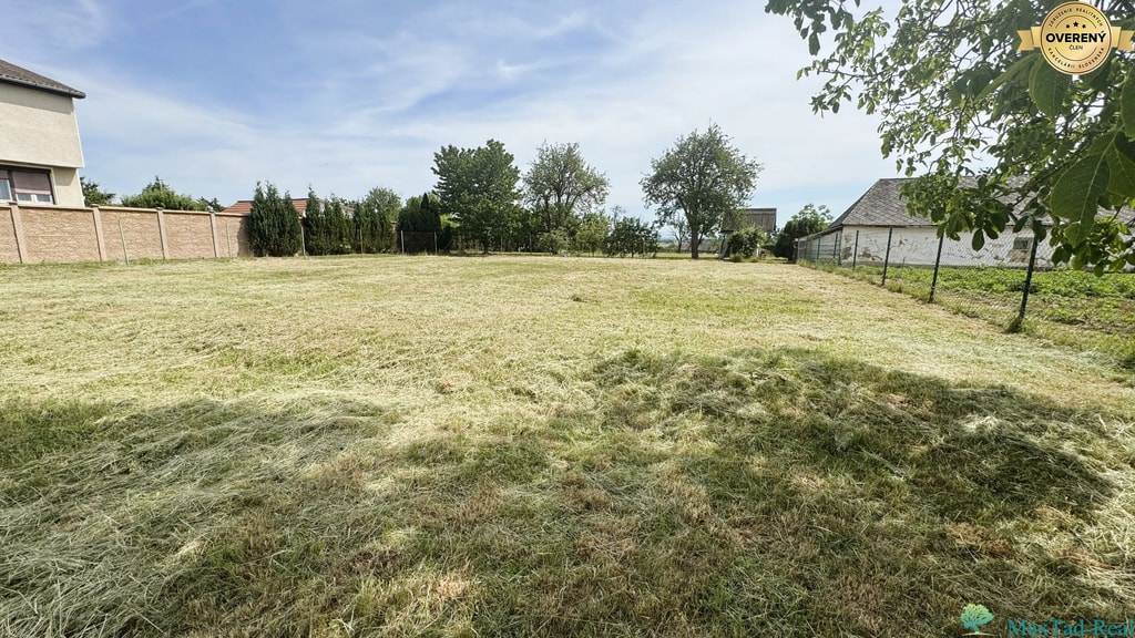 Stavať môžete prakticky okamžite, 728 m², stavebné povolenie + projekt 3