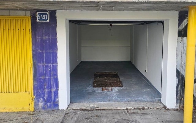 Garáž na Karloveskej ulici