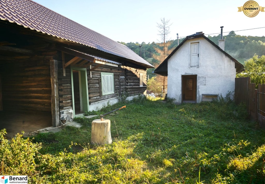 DREVENICA / RODINNÝ DOM V OBCI ČIRČ, 760 m2 2