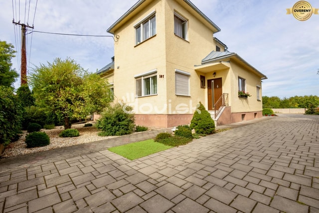 Rodinný dom s takmer 30-árovým pozemkom – Michalovce, Topoľany