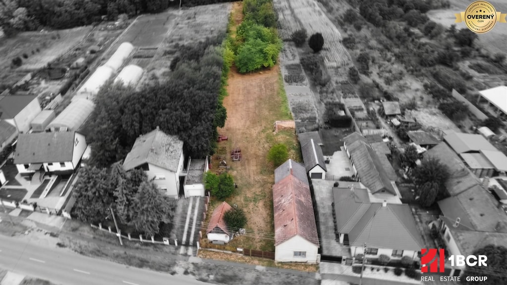 1.BCR | VELKÝ STAVEBNÝ POZEMOK 2074 M² – PÓŠFA, HOLICE 2