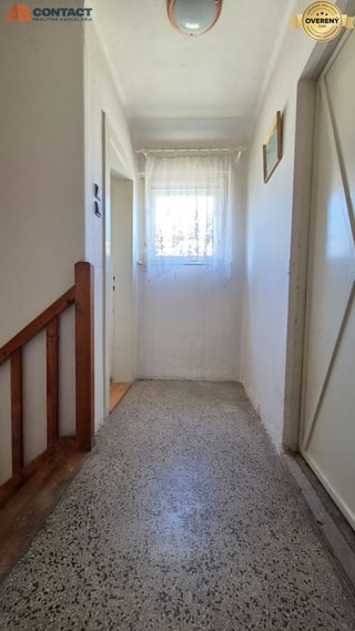 Photo 34
