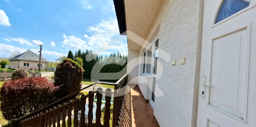 Na PREDAJ rodinný dom s pozemkom 3401 m2 v Ripňanoch !! 2