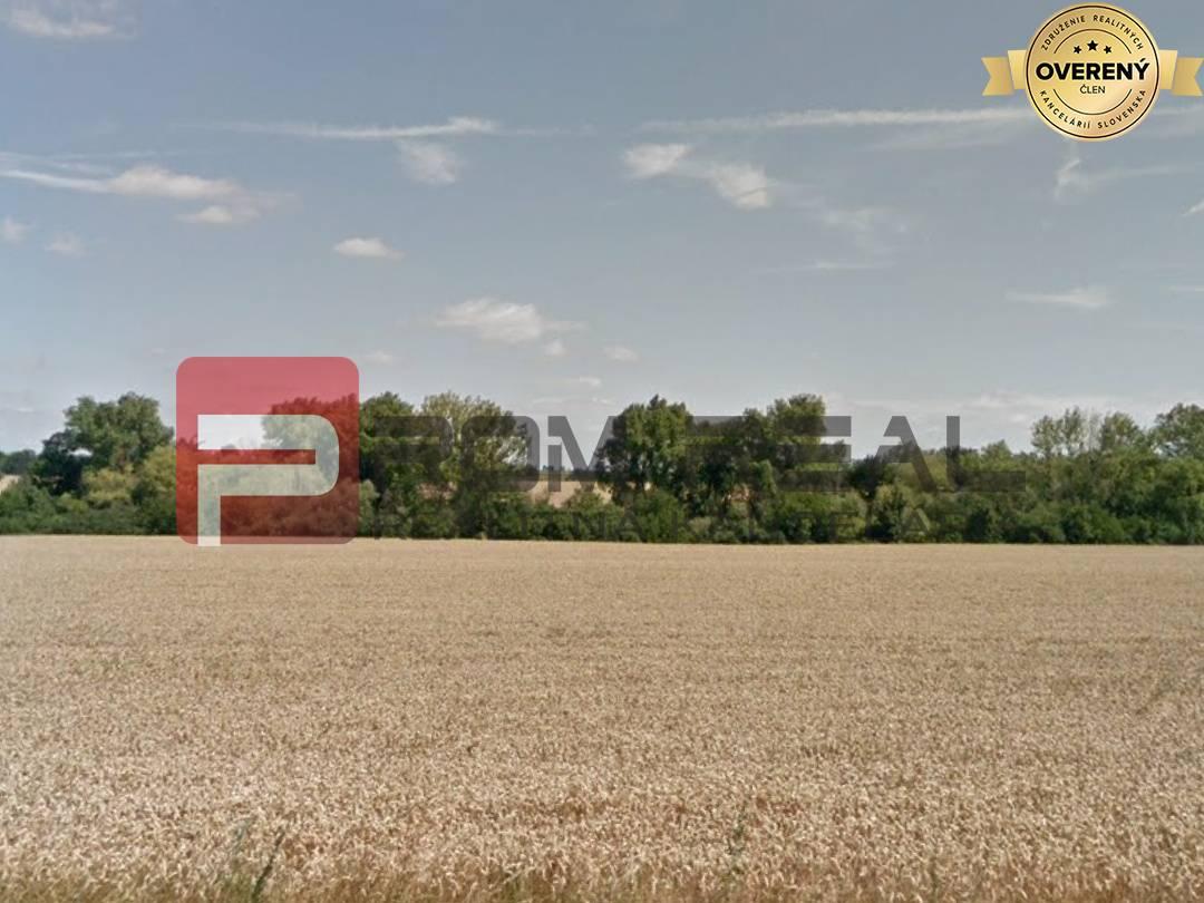 Na PREDAJ pozemok na výstavbu a podnikanie neďaleko Pezinka 3