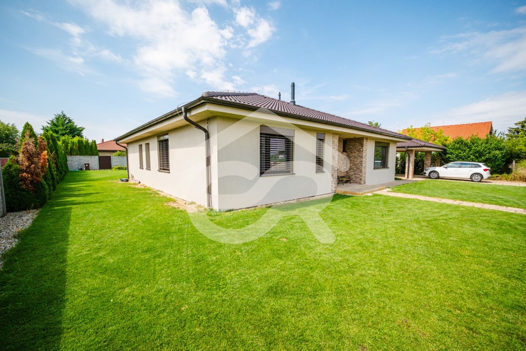 Na predaj 5i rodinný dom, novostavba, Vráble, pozemok 1200m2 3