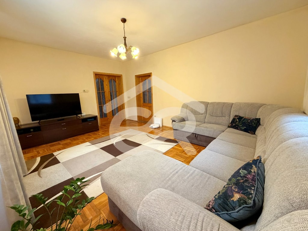 Na predaj 5i rodinný dom vo Vrábľoch, pozemok 1020m2, blízko centra 3