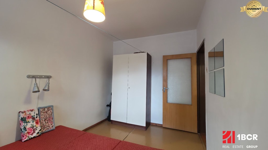 1.BCR | 4-IZB BYT V PÔVOD. STAVE, 79m², LOGGIA, TOP LOKALITA,PETRŽALKA 4