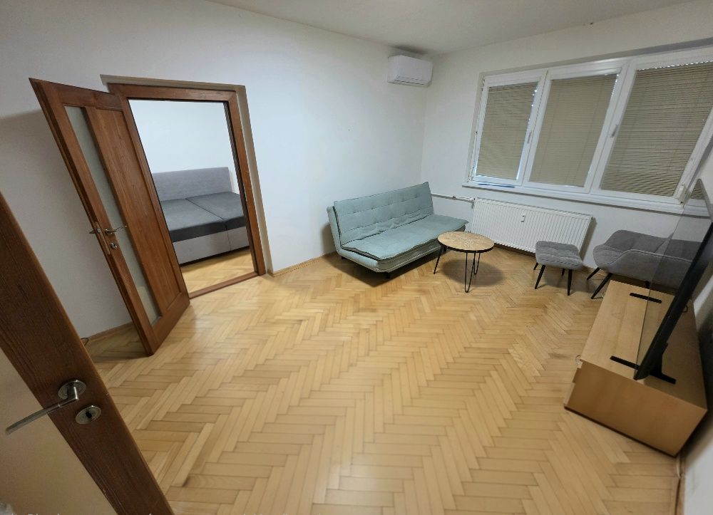 PRENÁJOM Bánovce nad Bebravou/2 IZBOVÝ BYT/ CENTRUM /LOGGIA 2