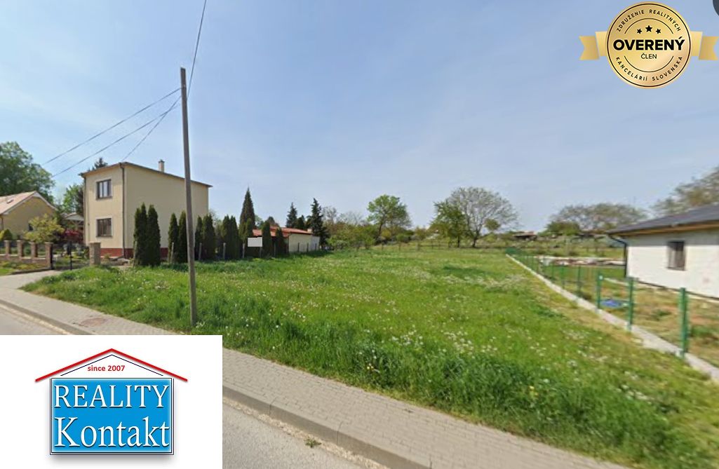 Na PREDAJ výborný stavebný pozemok 924m2 Pri Podhájskej -BARDOŇOVO ***