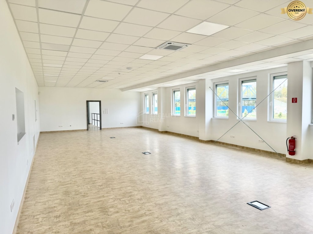Moderné kancelárske priestory 178 m2 na prenájom v Tepličke nad Váhom