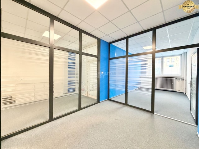 Ponúkame na prenájom obchodné priestory s rozlohou 108 m2 - Žilina