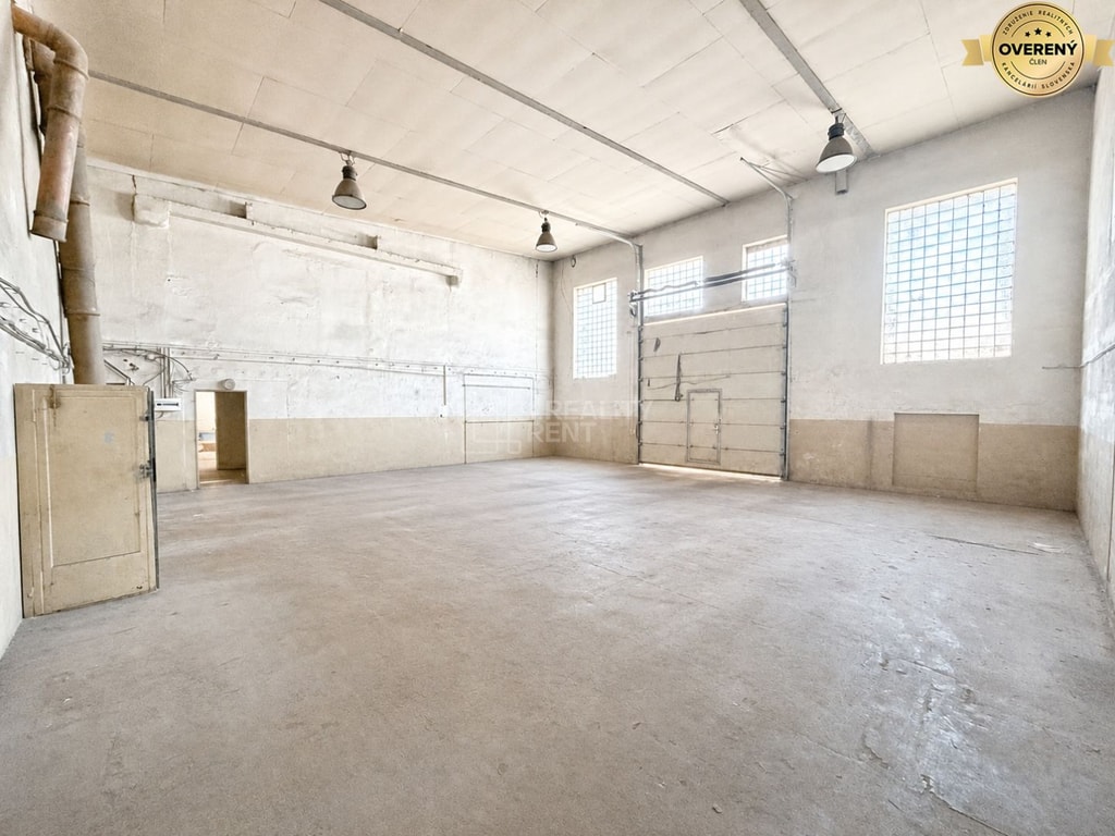 Prenájom výrobéhoj alebo skladového priestoru 460 m2 v Žiline 2
