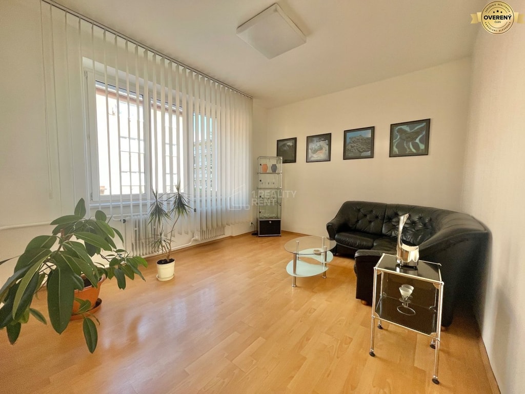 Prenájom kancelárskych priestorov 119m2 širšie centrum Žiliny 3