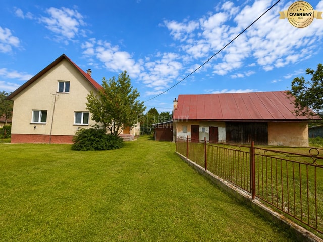Znížená cena! Pôvodný rodinný dom s veľkým potenciálom obci Oščadnica