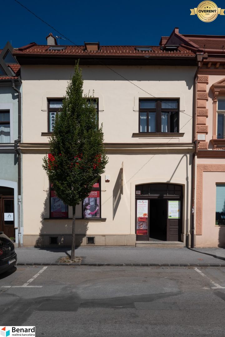 NA PREDAJ BUDOVA na ul. SLOVENSKÁ s prenajatými PRIESTORMI. 3