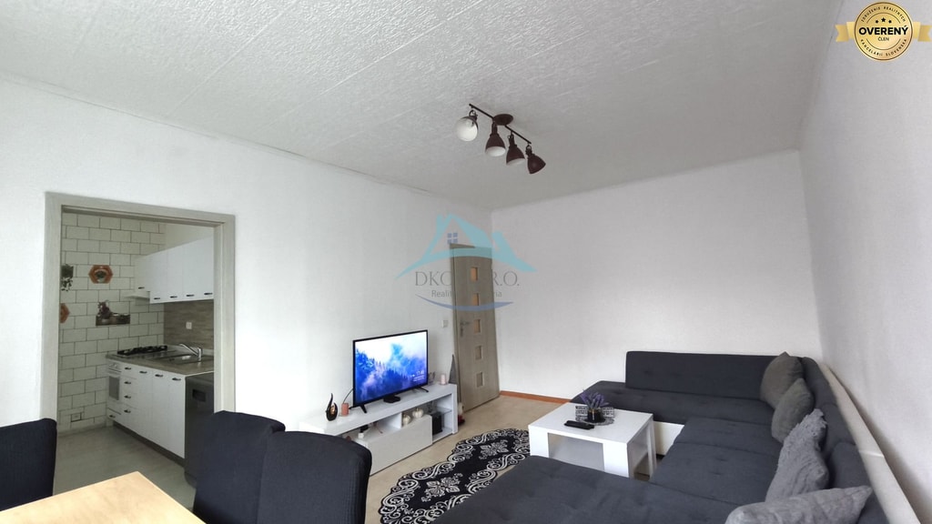 ⚠️ VÝRAZNE ZNÍŽENÁ CENA! ⚠️ 3-izbový byt s balkónom, V. Krtíš 5