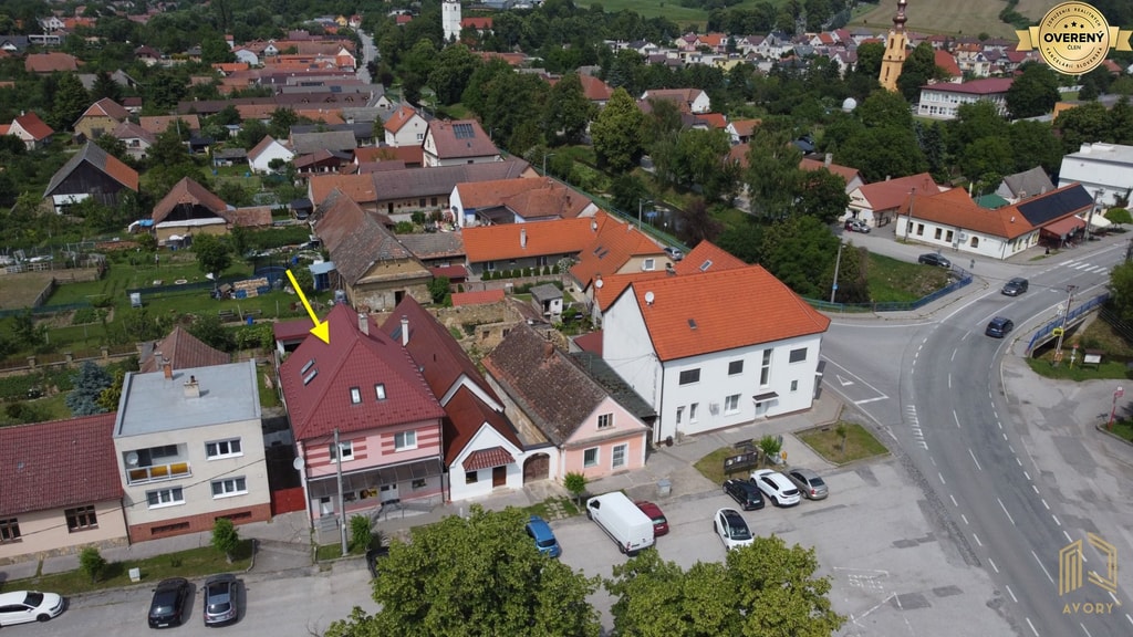 Dva prenajaté byty a priestor na podnikanie – Sobotište