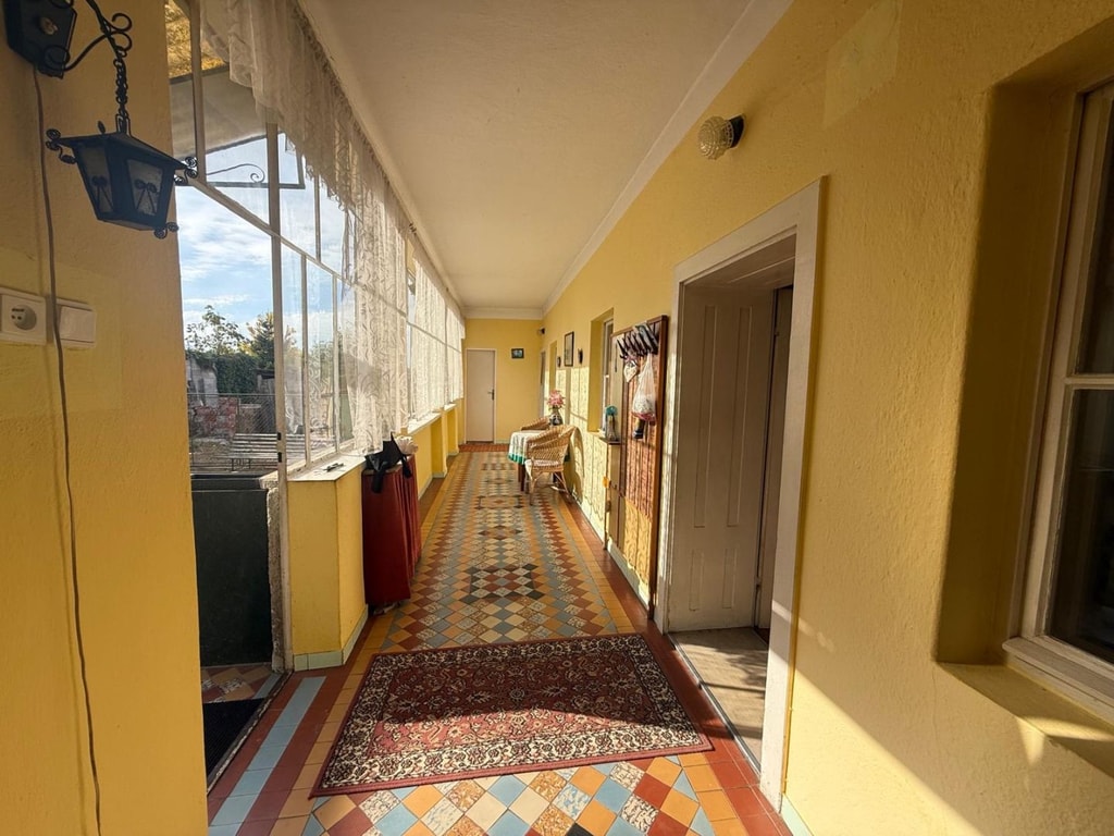 RODINNÝ DOM V PÔVODNOM STAVE NA POZEMKU 1 430 m² – KOVARCE 5