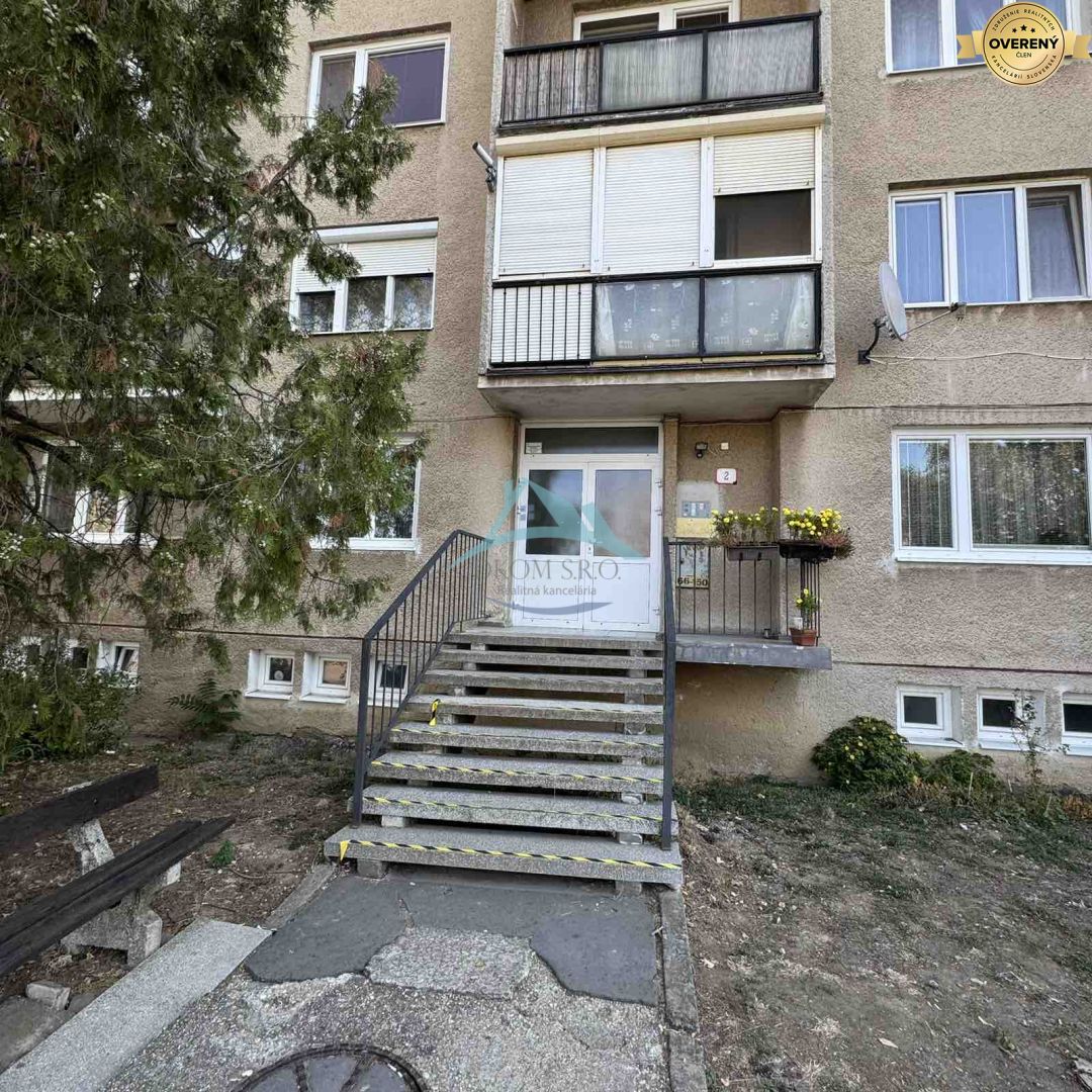 Poctivá tehla, priestor a ideálne 1. poschodie Šahy