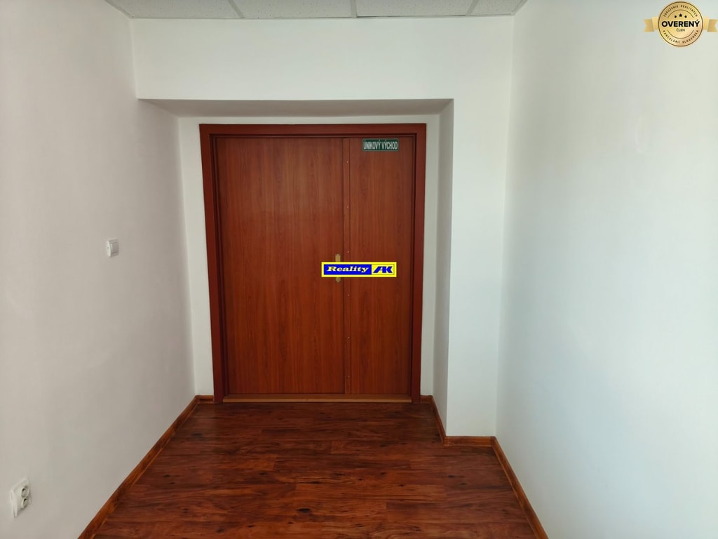Kancelária na prenájom 26,44 m2 Martin, výťah, bezbariérový prístup 4