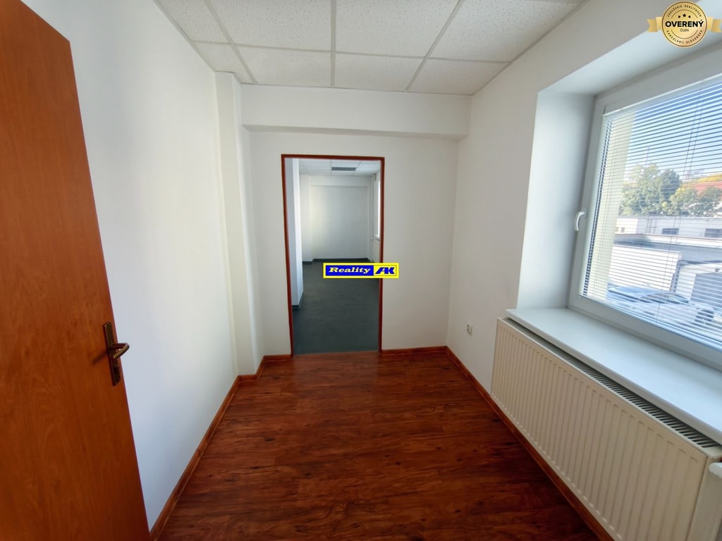 Kancelária na prenájom 26,44 m2 Martin, výťah, bezbariérový prístup 3