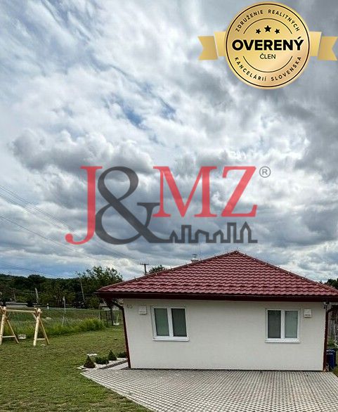 4 izbová NOVOSTAVBA s terasou a pozemkom 1.200 m2 v blízkosti Levíc 3