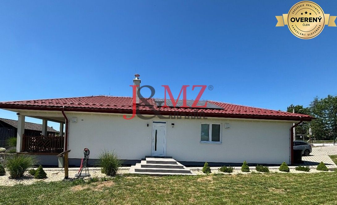 4 izbová NOVOSTAVBA s terasou a pozemkom 1.200 m2 v blízkosti Levíc 2