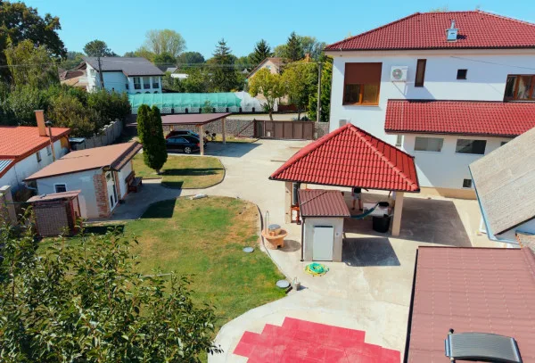 6i DVOJGENERAČNÝ DOM PO REKONŠTRUKCII S VEĽKÝM POZEMKOM A SMARTHOME – ŇÁRAD