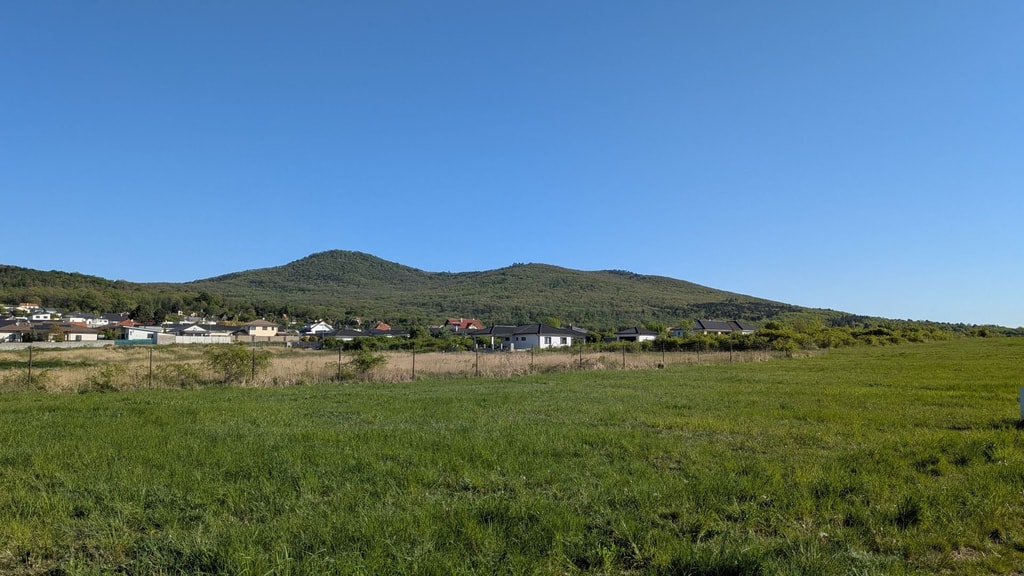 Stavebný pozemok 720 m2 v Štitároch, 3 pozemky k dispozícií 5