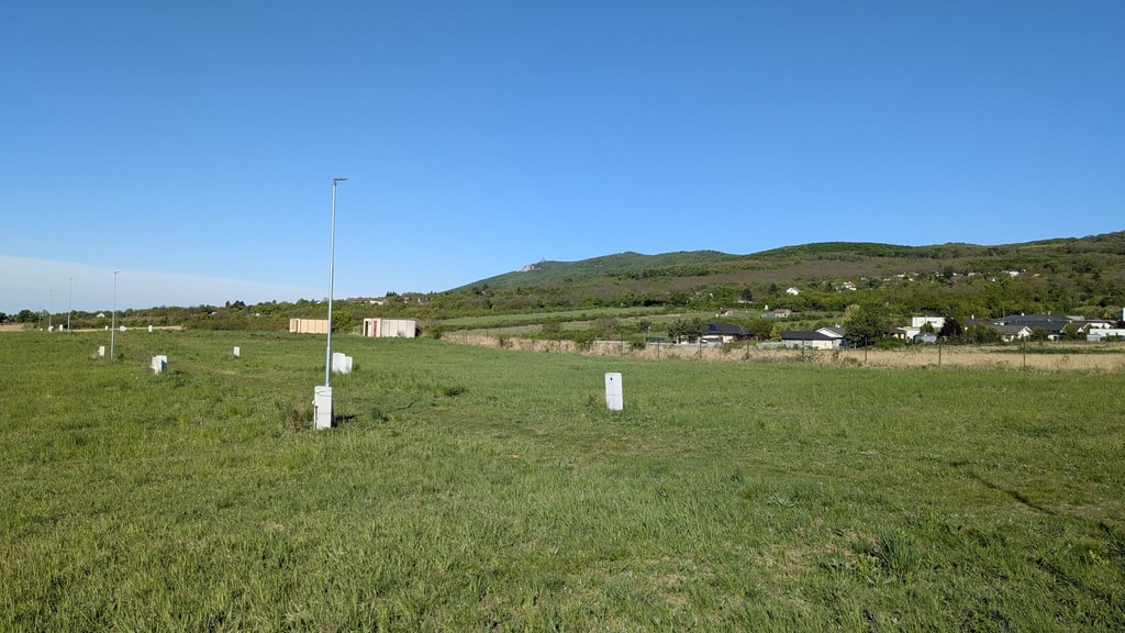 Stavebný pozemok 720 m2 v Štitároch, 3 pozemky k dispozícií
