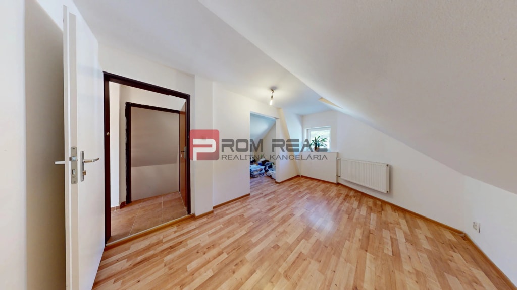 Prenájom - Priestranná časť rodinného domu | BORINKA | 450 € VRÁTANE ENERGIÍ 4