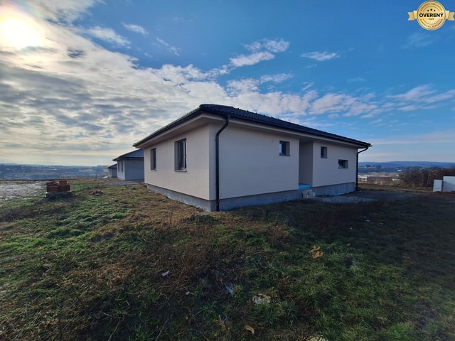 NOVOSTAVBA 4 izbový rodinný dom, pri  Prešove