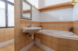 Photo 35