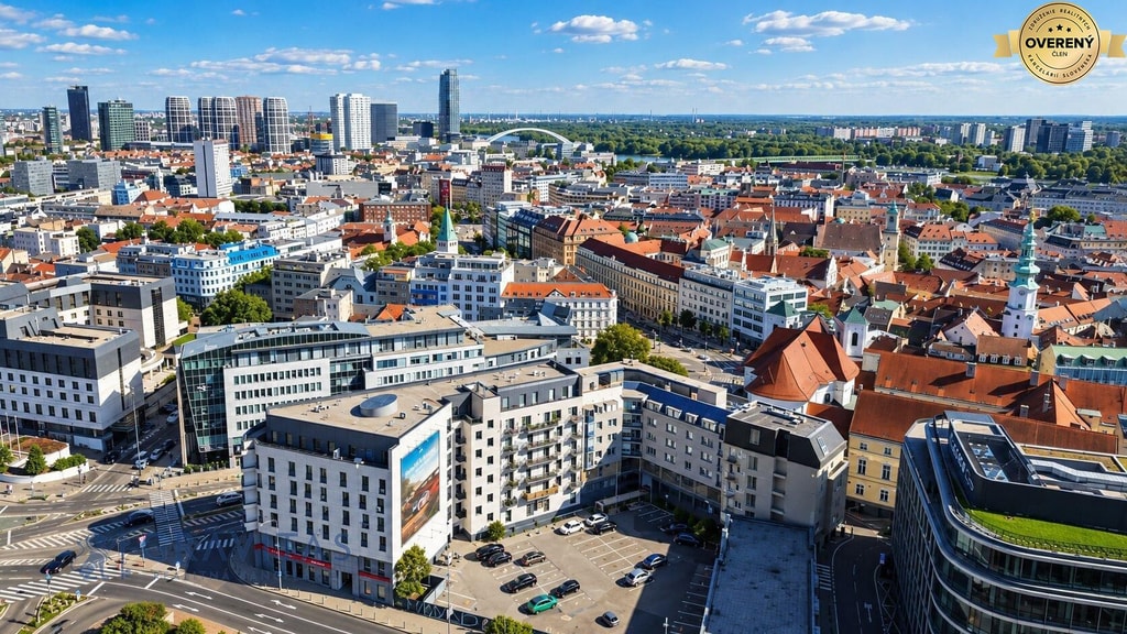 GRAVITAS| Lukratívne kancelárske priestory + Health & Beauty/ klinika 2