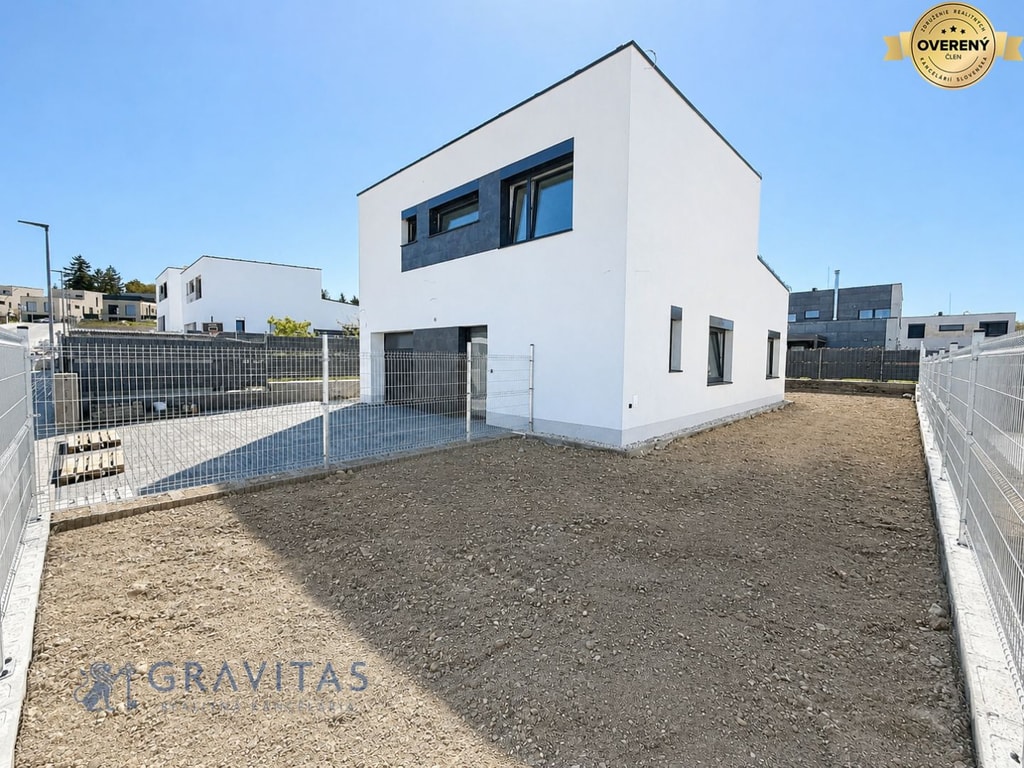 GRAVITAS | Na predaj 5-izbový rodinný dom 2