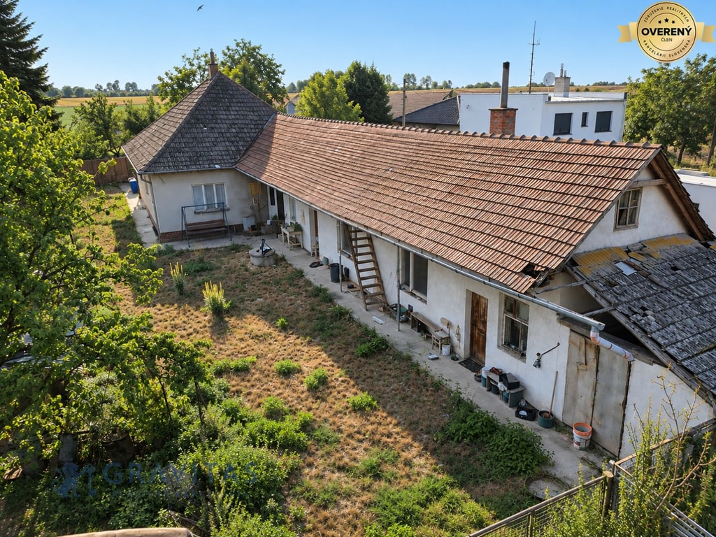 RODINNÝ DOM S ROZĽAHLÝM POZEMKOM 2 951 m² A PRÍSTAVBOU | BAB 3