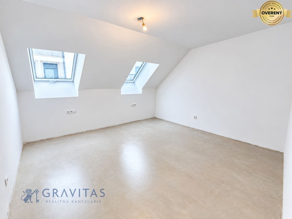 GRAVITAS | 4-izbový byt (apartmán) v Starom Meste na Čajakovej ul. 5